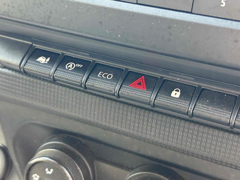 Renault 2.0 dCi SL28 Business Minibus Double Cab 5dr Diesel Manual L1 H1 Euro 6 (s/s) (9 Seat) (150 ps)