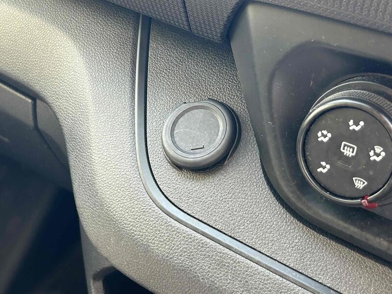 Renault 2.0 dCi SL28 Business Minibus Double Cab 5dr Diesel Manual L1 H1 Euro 6 (s/s) (9 Seat) (150 ps)