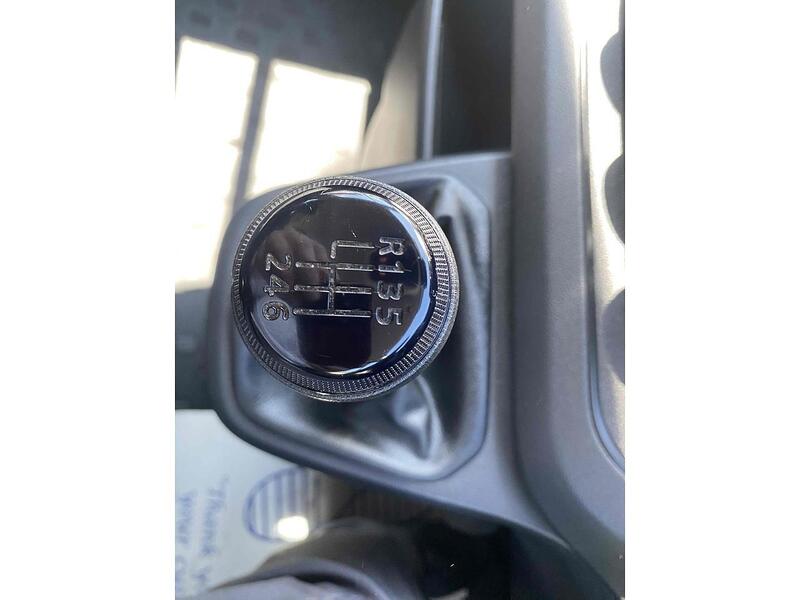 Renault 2.0 dCi SL28 Business Minibus Double Cab 5dr Diesel Manual L1 H1 Euro 6 (s/s) (9 Seat) (150 ps)