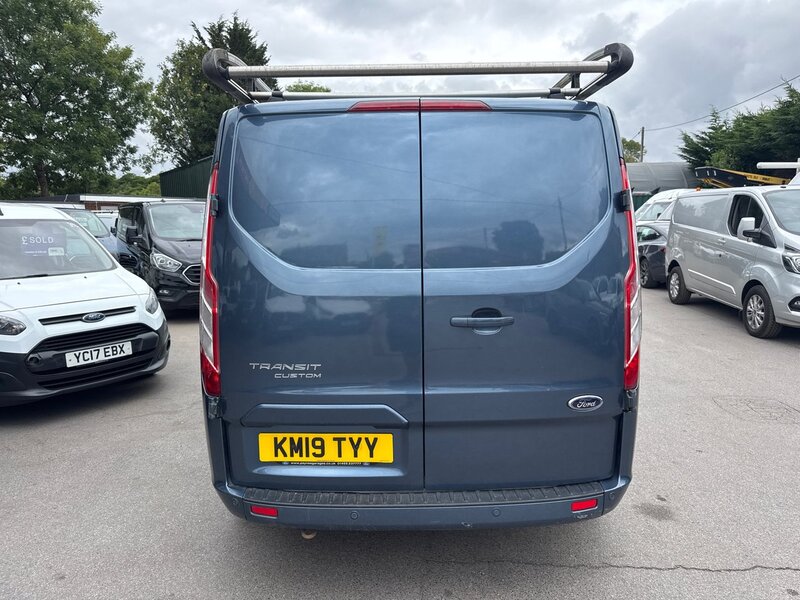 Ford 2.0 300 EcoBlue Limited Panel Van 5dr Diesel Auto L2 H1 Euro 6 (s/s) (130 ps)