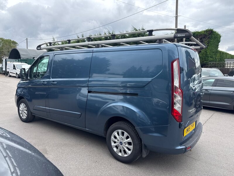 Ford 2.0 300 EcoBlue Limited Panel Van 5dr Diesel Auto L2 H1 Euro 6 (s/s) (130 ps)