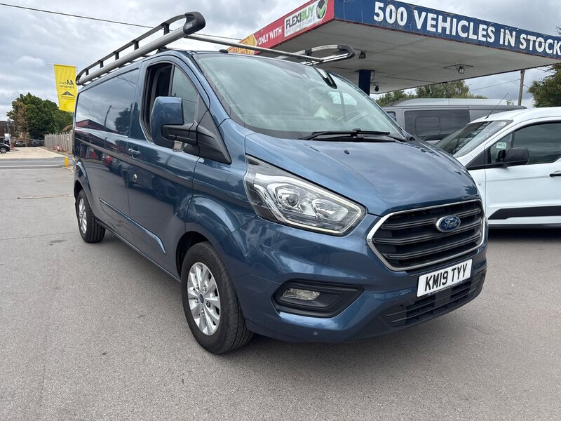 Ford 2.0 300 EcoBlue Limited Panel Van 5dr Diesel Auto L2 H1 Euro 6 (s/s) (130 ps)