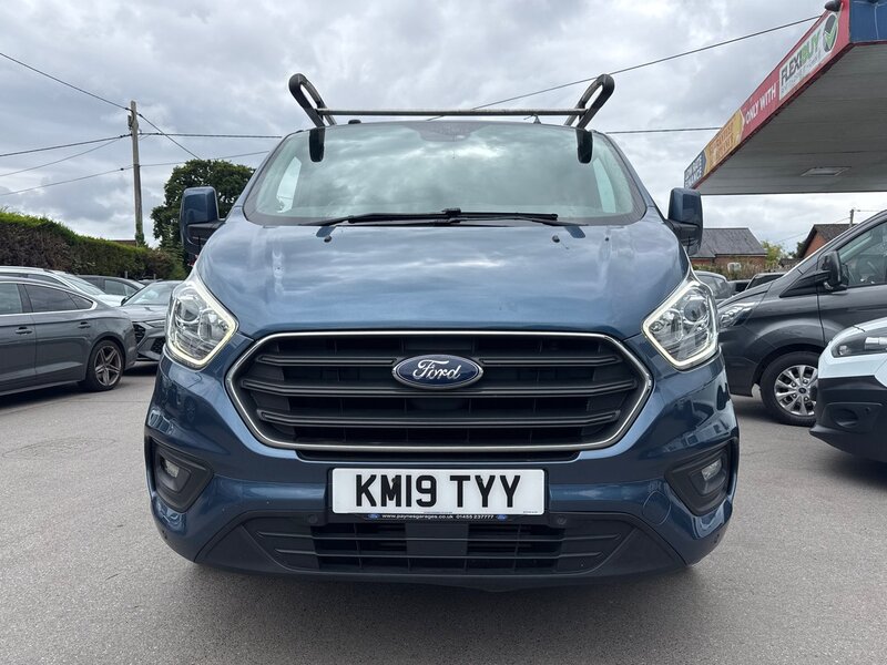 Ford 2.0 300 EcoBlue Limited Panel Van 5dr Diesel Auto L2 H1 Euro 6 (s/s) (130 ps)