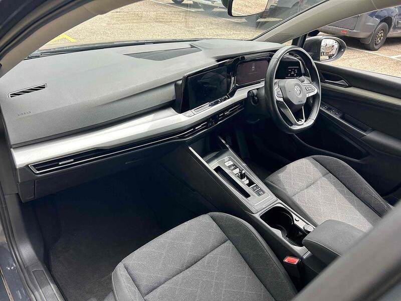 Volkswagen 1.0 eTSI MHEV Life Hatchback 5dr Petrol Hybrid DSG Euro 6 (s/s) (110 ps)