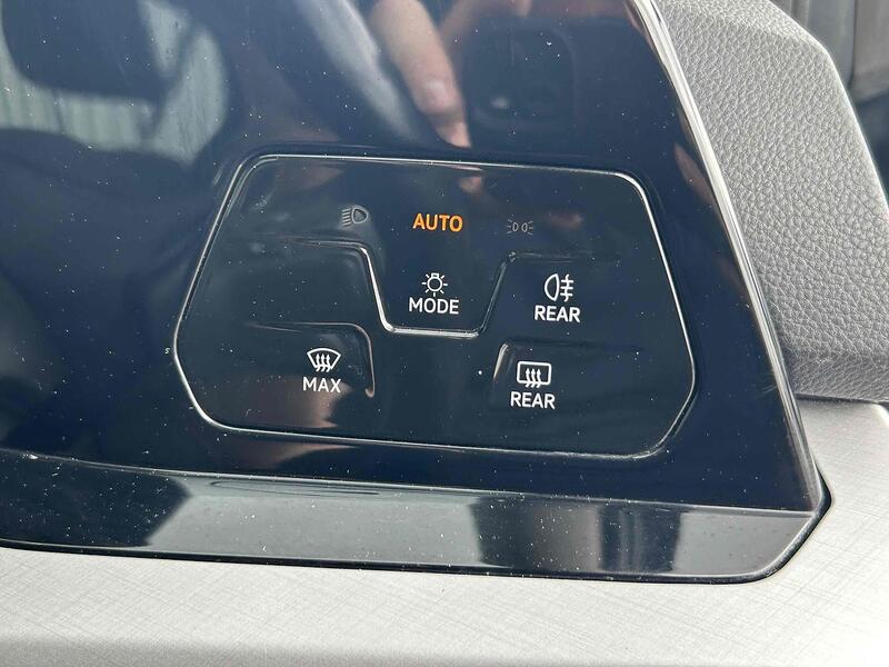 Volkswagen 1.0 eTSI MHEV Life Hatchback 5dr Petrol Hybrid DSG Euro 6 (s/s) (110 ps)