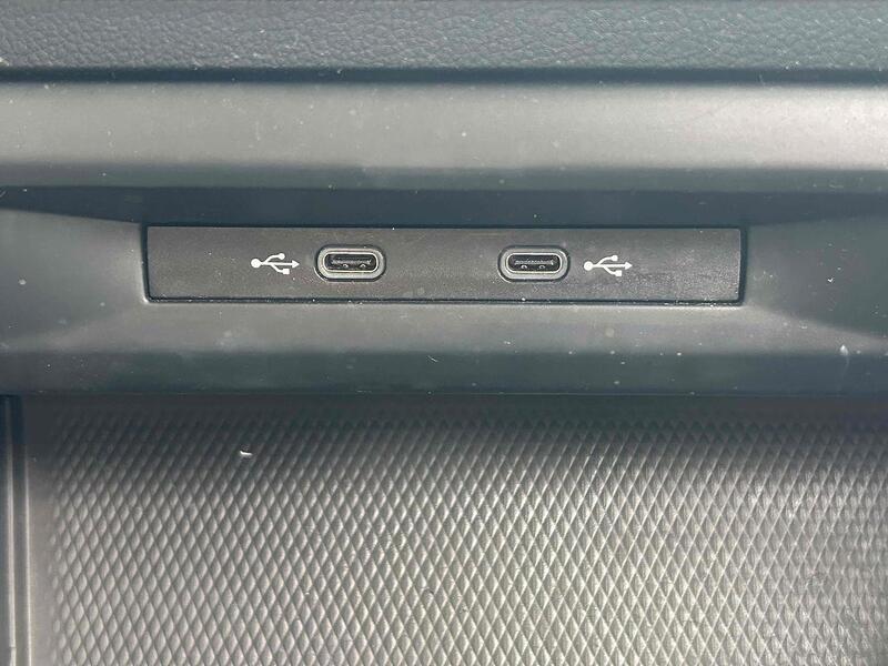 Volkswagen 1.0 eTSI MHEV Life Hatchback 5dr Petrol Hybrid DSG Euro 6 (s/s) (110 ps)