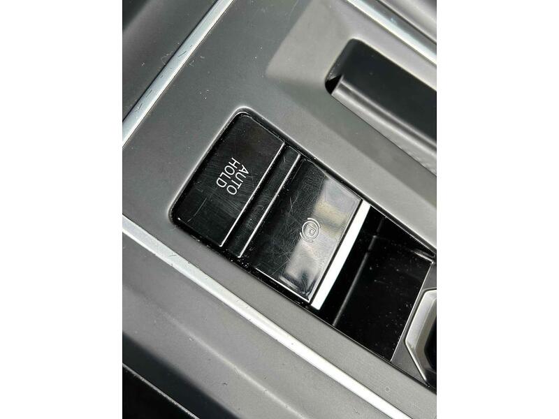 Volkswagen 1.0 eTSI MHEV Life Hatchback 5dr Petrol Hybrid DSG Euro 6 (s/s) (110 ps)