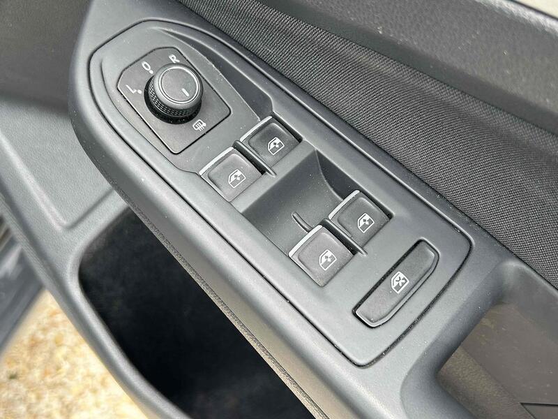 Volkswagen 1.0 eTSI MHEV Life Hatchback 5dr Petrol Hybrid DSG Euro 6 (s/s) (110 ps)