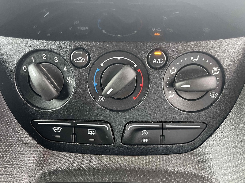 Ford TDCi 200 Limited Panel Van 1.5 Manual Diesel