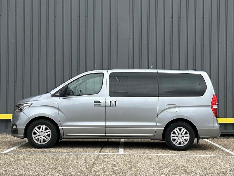 Hyundai 2.5 CRDi SE Nav MPV 5dr Diesel Manual Euro 6 (136 ps)