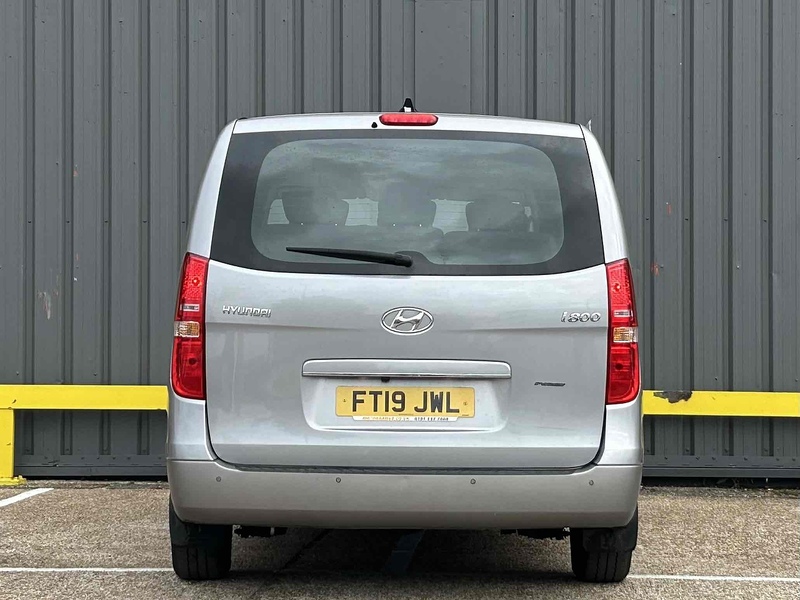 Hyundai 2.5 CRDi SE Nav MPV 5dr Diesel Manual Euro 6 (136 ps)