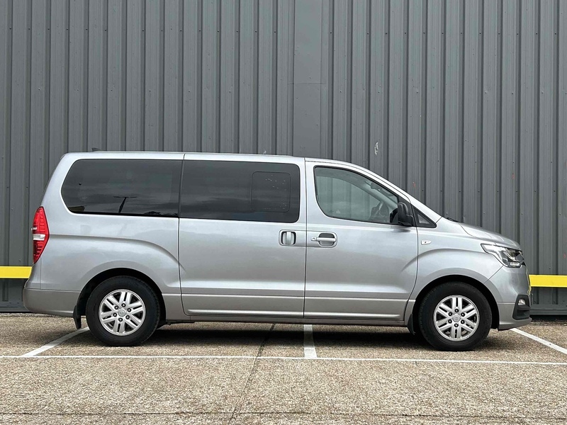 Hyundai 2.5 CRDi SE Nav MPV 5dr Diesel Manual Euro 6 (136 ps)