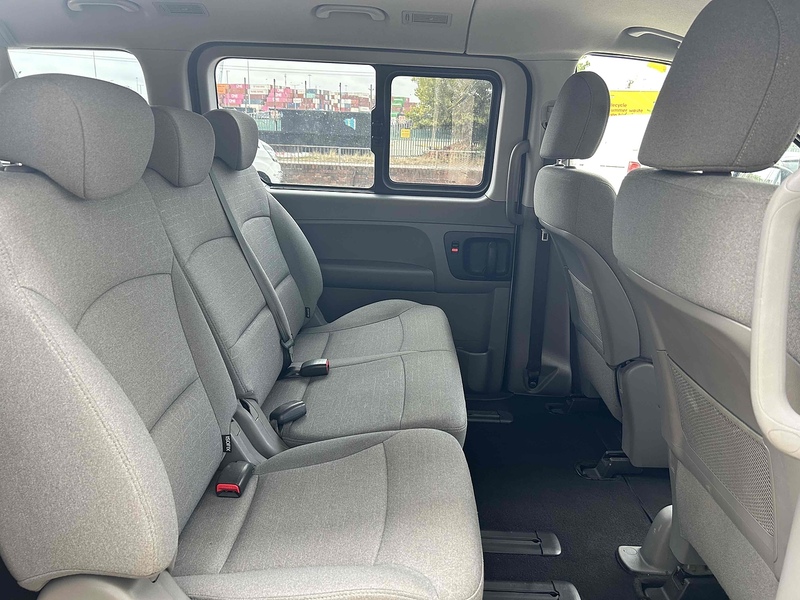 Hyundai 2.5 CRDi SE Nav MPV 5dr Diesel Manual Euro 6 (136 ps)