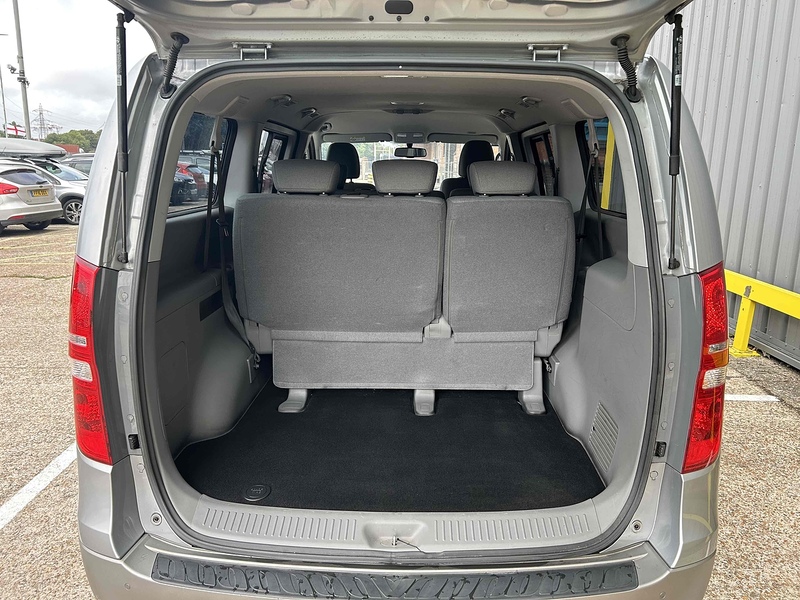 Hyundai 2.5 CRDi SE Nav MPV 5dr Diesel Manual Euro 6 (136 ps)