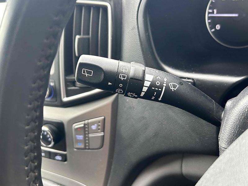 Hyundai 2.5 CRDi SE Nav MPV 5dr Diesel Manual Euro 6 (136 ps)