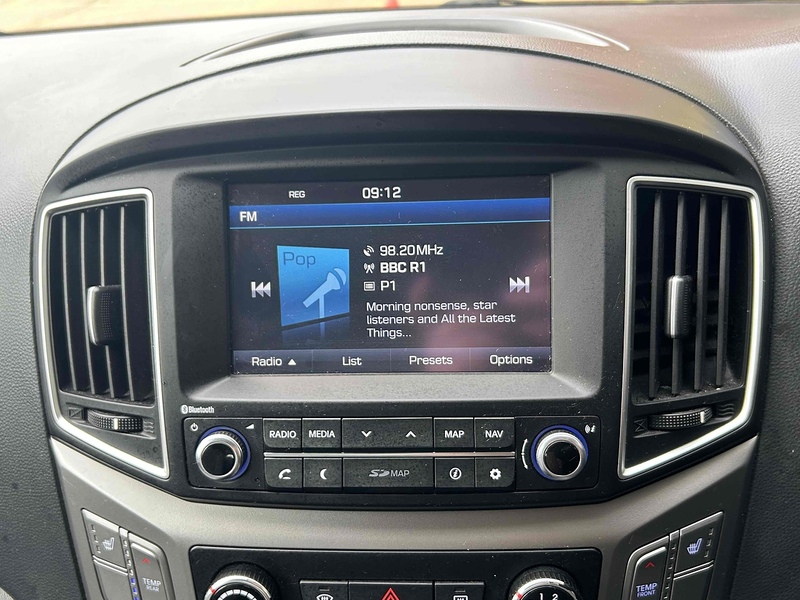 Hyundai 2.5 CRDi SE Nav MPV 5dr Diesel Manual Euro 6 (136 ps)