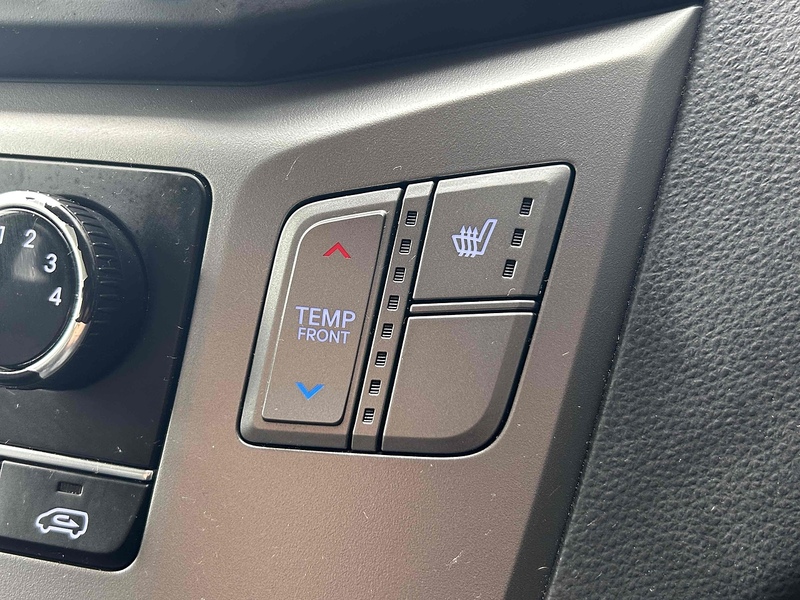 Hyundai 2.5 CRDi SE Nav MPV 5dr Diesel Manual Euro 6 (136 ps)