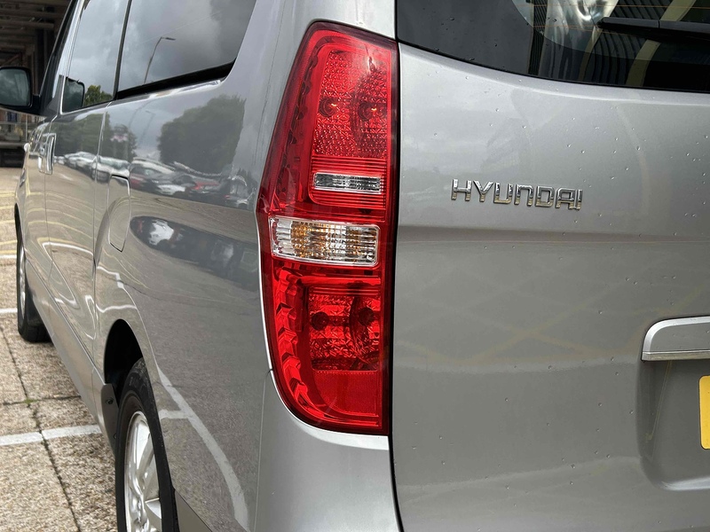 Hyundai 2.5 CRDi SE Nav MPV 5dr Diesel Manual Euro 6 (136 ps)