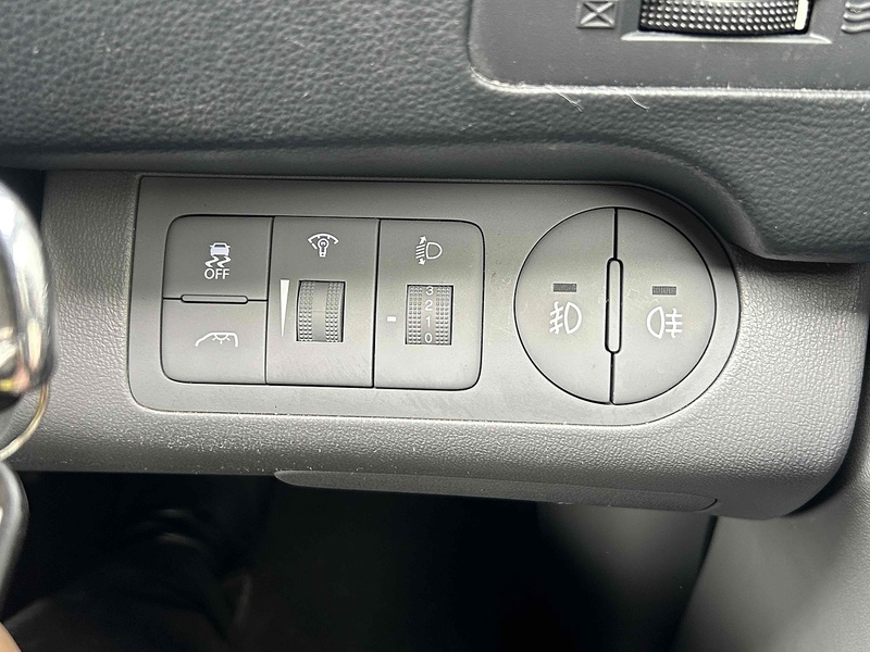 Hyundai 2.5 CRDi SE Nav MPV 5dr Diesel Manual Euro 6 (136 ps)