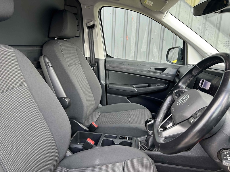 Volkswagen 2.0 TDI C20 Commerce Pro Panel Van 5dr Diesel Manual SWB Euro 6 (s/s) (102 ps)