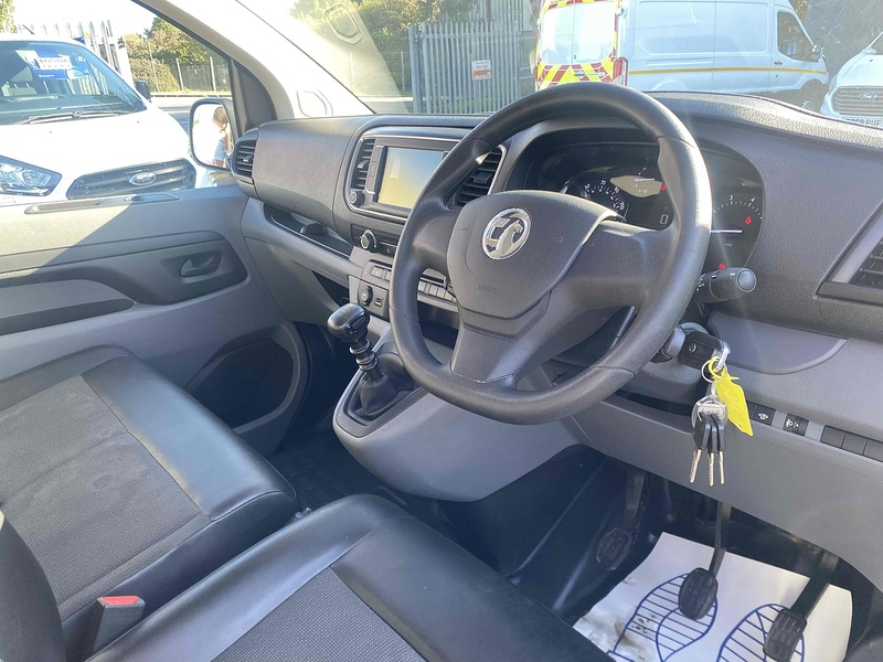 Vauxhall 1.5 Turbo D 2900 Dynamic Panel Van 6dr Diesel Manual L2 H1 Euro 6 (s/s) (100 ps)
