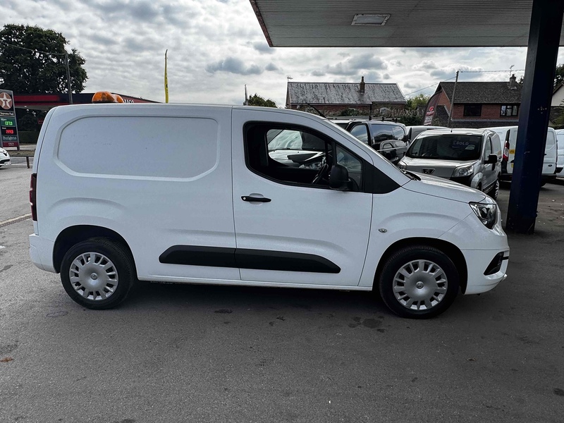 Vauxhall 1.6 Turbo D 2300 Sportive Panel Van 4dr Diesel Manual L1 H1 Euro 6 (s/s) (100 ps)