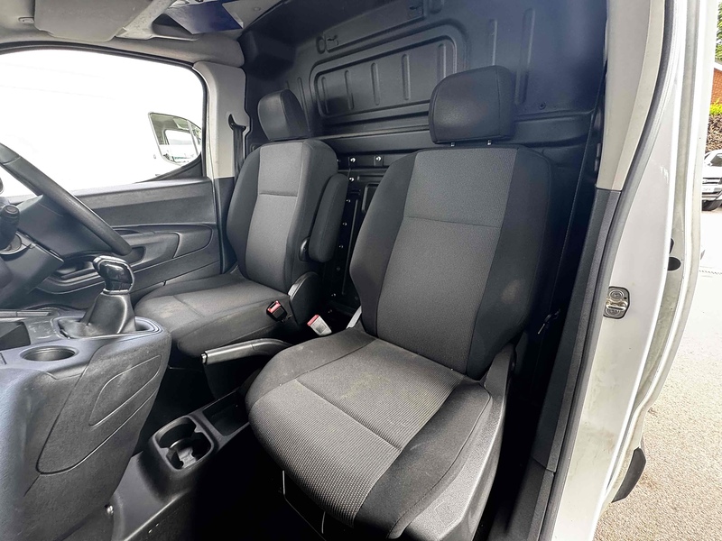 Vauxhall 1.6 Turbo D 2300 Sportive Panel Van 4dr Diesel Manual L1 H1 Euro 6 (s/s) (100 ps)