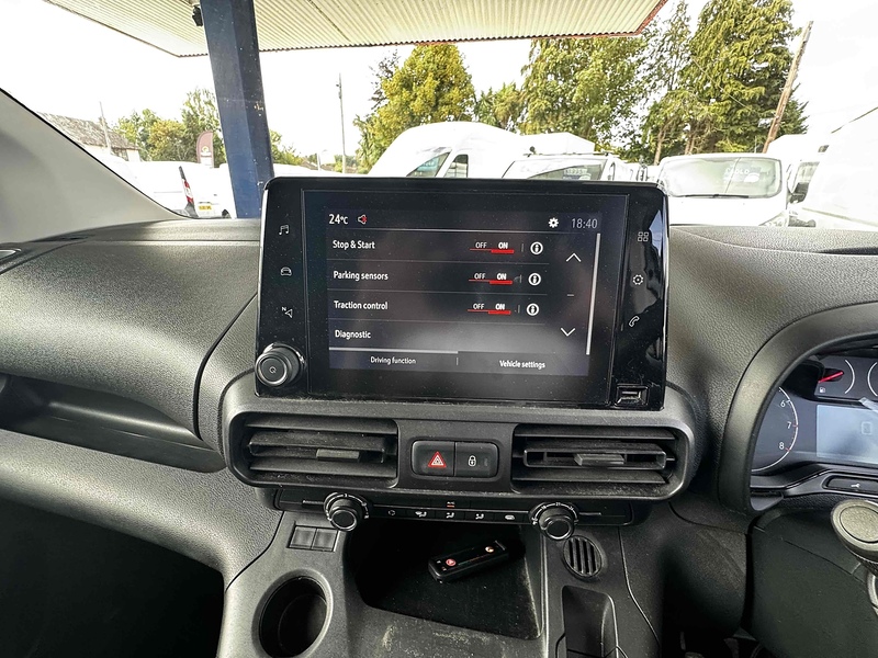 Vauxhall 1.6 Turbo D 2300 Sportive Panel Van 4dr Diesel Manual L1 H1 Euro 6 (s/s) (100 ps)