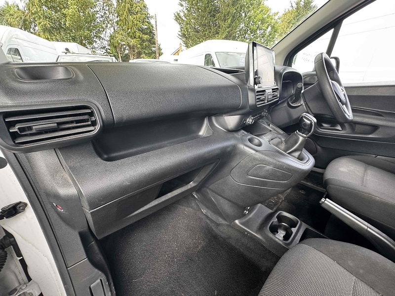 Vauxhall 1.6 Turbo D 2300 Sportive Panel Van 4dr Diesel Manual L1 H1 Euro 6 (s/s) (100 ps)