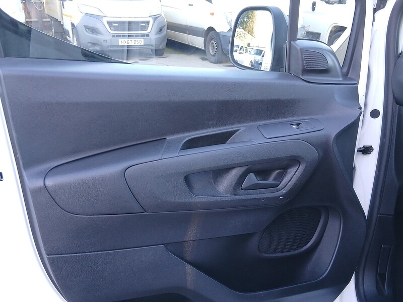 Vauxhall 1.6 Turbo D 2300 Sportive Panel Van 4dr Diesel Manual L1 H1 Euro 6 (s/s) (100 ps)