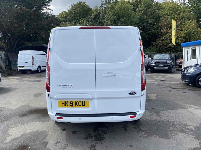 Ford 2.0 300 EcoBlue Limited Panel Van 5dr Diesel Manual L1 H1 Euro 6 (130 ps)