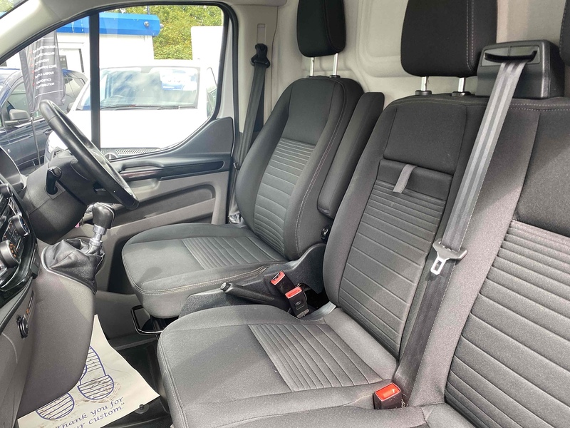 Ford 2.0 300 EcoBlue Limited Panel Van 5dr Diesel Manual L1 H1 Euro 6 (130 ps)