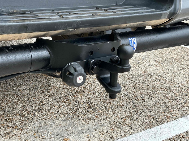 Toyota D-4D Active Pickup 2.4 Manual Diesel