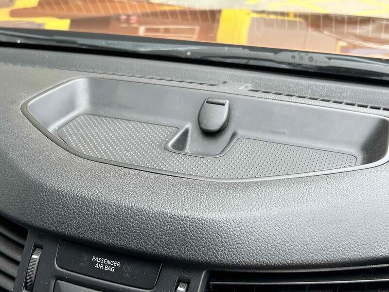 Nissan dCi Tekna Pickup 2.3 Manual Diesel