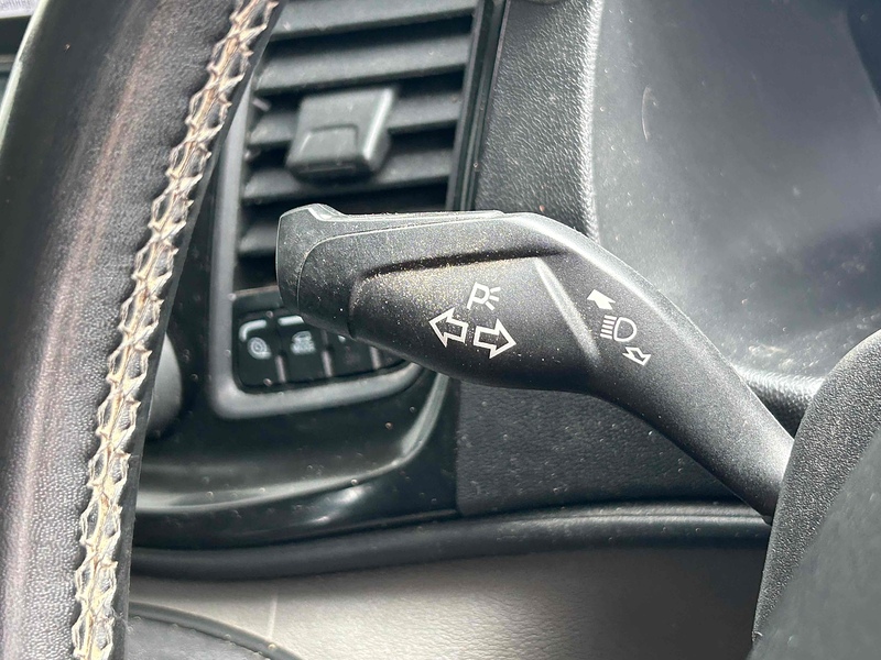 Ford 300 EcoBlue Trail Panel Van 2.0 Manual Diesel