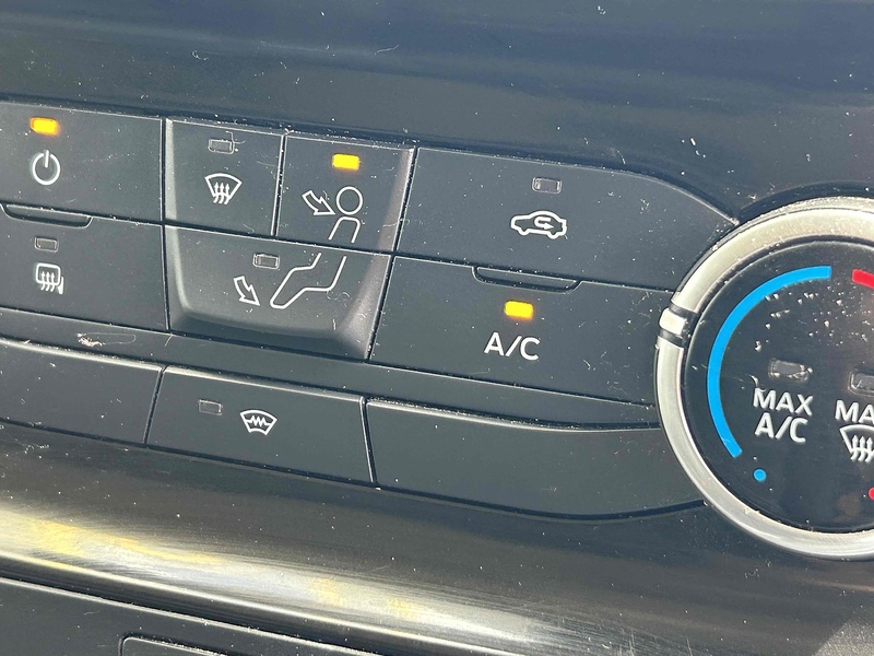 Ford 300 EcoBlue Trail Panel Van 2.0 Manual Diesel