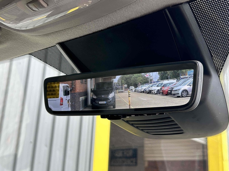 Ford 300 EcoBlue Trail Panel Van 2.0 Manual Diesel