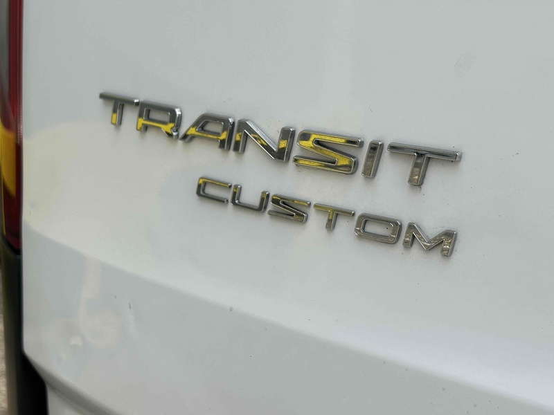 Ford 300 EcoBlue Trail Panel Van 2.0 Manual Diesel