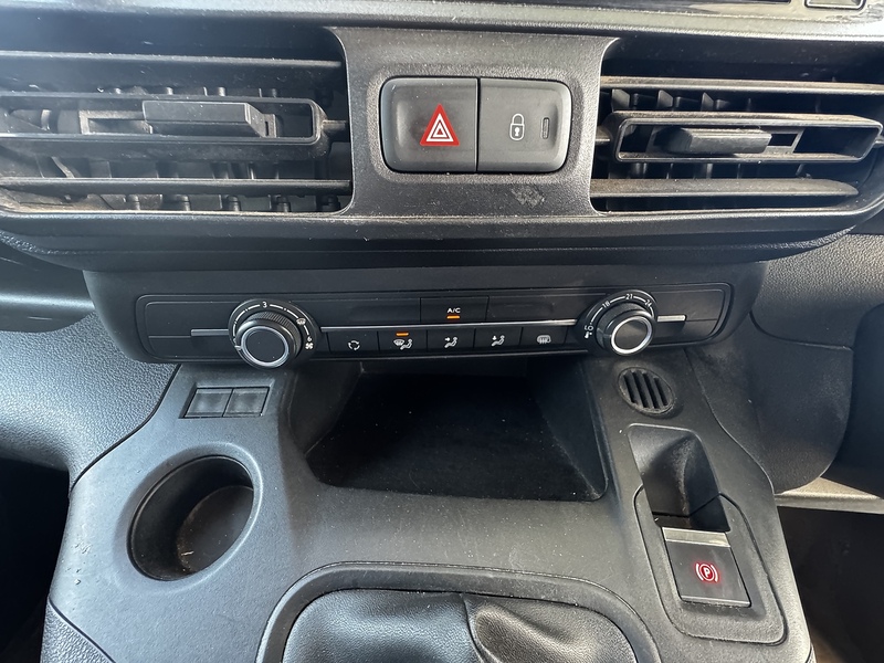 Peugeot 1.5 BlueHDi 1000 Professional Standard Panel Van 5dr Diesel Manual SWB Euro 6 (s/s) (100 bhp)