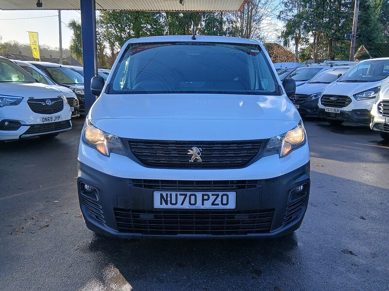 Peugeot 1.5 BlueHDi 1000 Professional Standard Panel Van 5dr Diesel Manual SWB Euro 6 (s/s) (100 bhp)