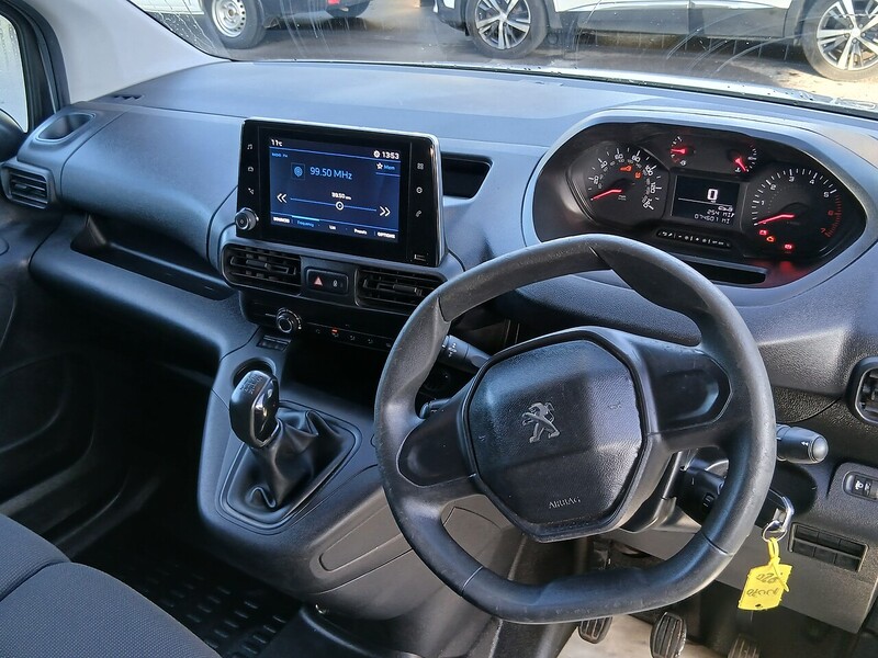 Peugeot 1.5 BlueHDi 1000 Professional Standard Panel Van 5dr Diesel Manual SWB Euro 6 (s/s) (100 bhp)