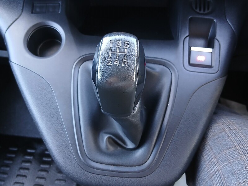 Peugeot 1.5 BlueHDi 1000 Professional Standard Panel Van 5dr Diesel Manual SWB Euro 6 (s/s) (100 bhp)