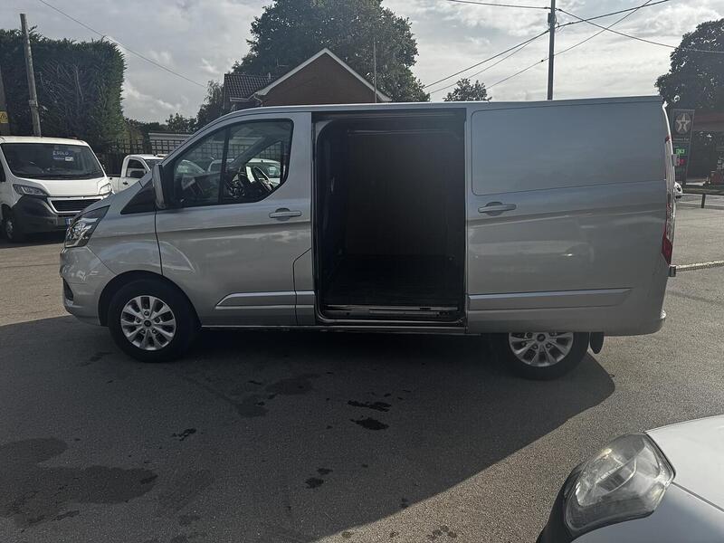 Ford 2.0 280 EcoBlue Limited Panel Van 5dr Diesel Manual L1 H1 Euro 6 (s/s) (130 ps)
