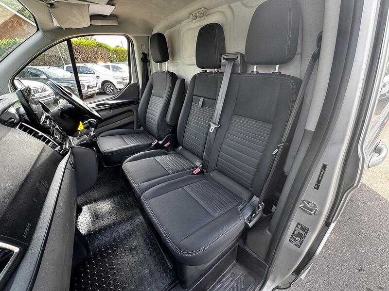 Ford 2.0 280 EcoBlue Limited Panel Van 5dr Diesel Manual L1 H1 Euro 6 (s/s) (130 ps)