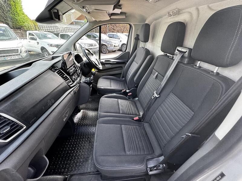 Ford 2.0 280 EcoBlue Limited Panel Van 5dr Diesel Manual L1 H1 Euro 6 (s/s) (130 ps)