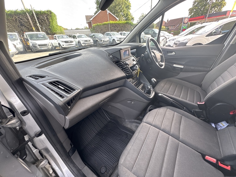 Ford 1.5 240 EcoBlue Limited Panel Van 5dr Diesel Manual L2 Euro 6 (s/s) (120 ps)