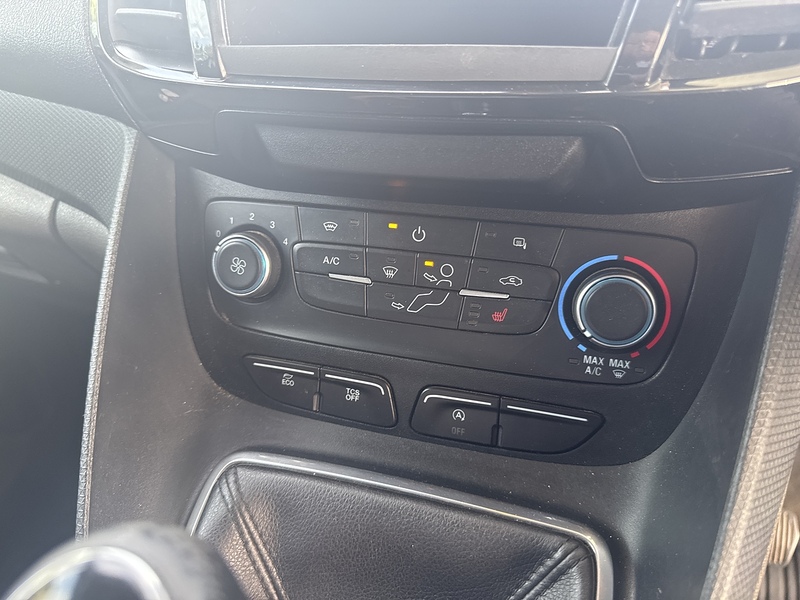 Ford 1.5 240 EcoBlue Limited Panel Van 5dr Diesel Manual L2 Euro 6 (s/s) (120 ps)