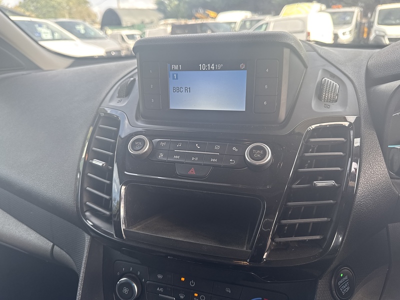 Ford 1.5 240 EcoBlue Limited Panel Van 5dr Diesel Manual L2 Euro 6 (s/s) (120 ps)