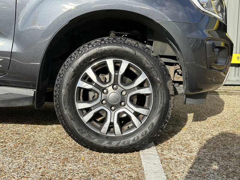 Ford 2.0 EcoBlue Wildtrak Pickup Double Cab 4dr Diesel Auto 4WD Euro 6 (s/s) (213 ps)