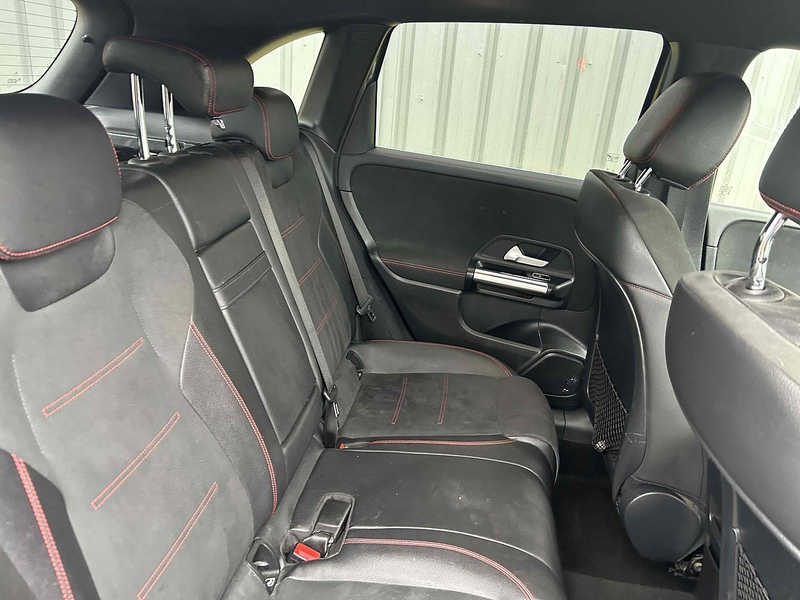 Mercedes-Benz 2.0 B200d AMG Line MPV 5dr Diesel 8G-DCT Euro 6 (s/s) (150 ps)